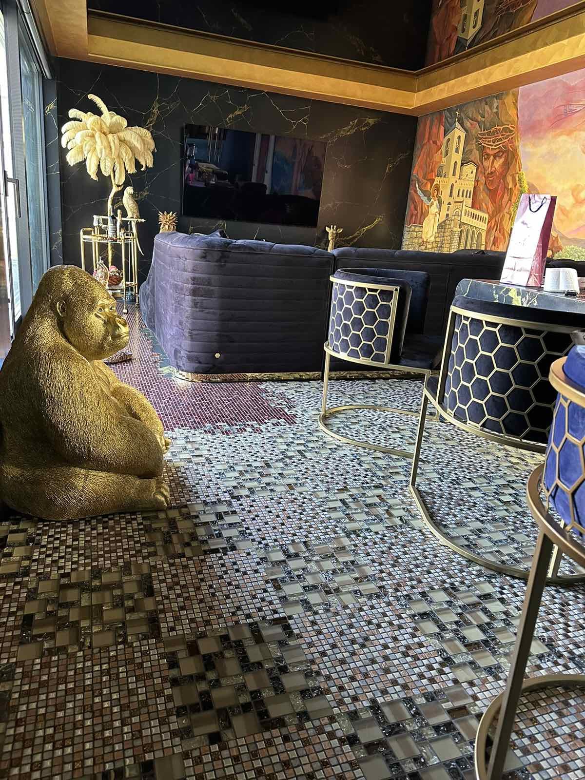 Trpezarijska stolica Dubai - Gvozdena ruka