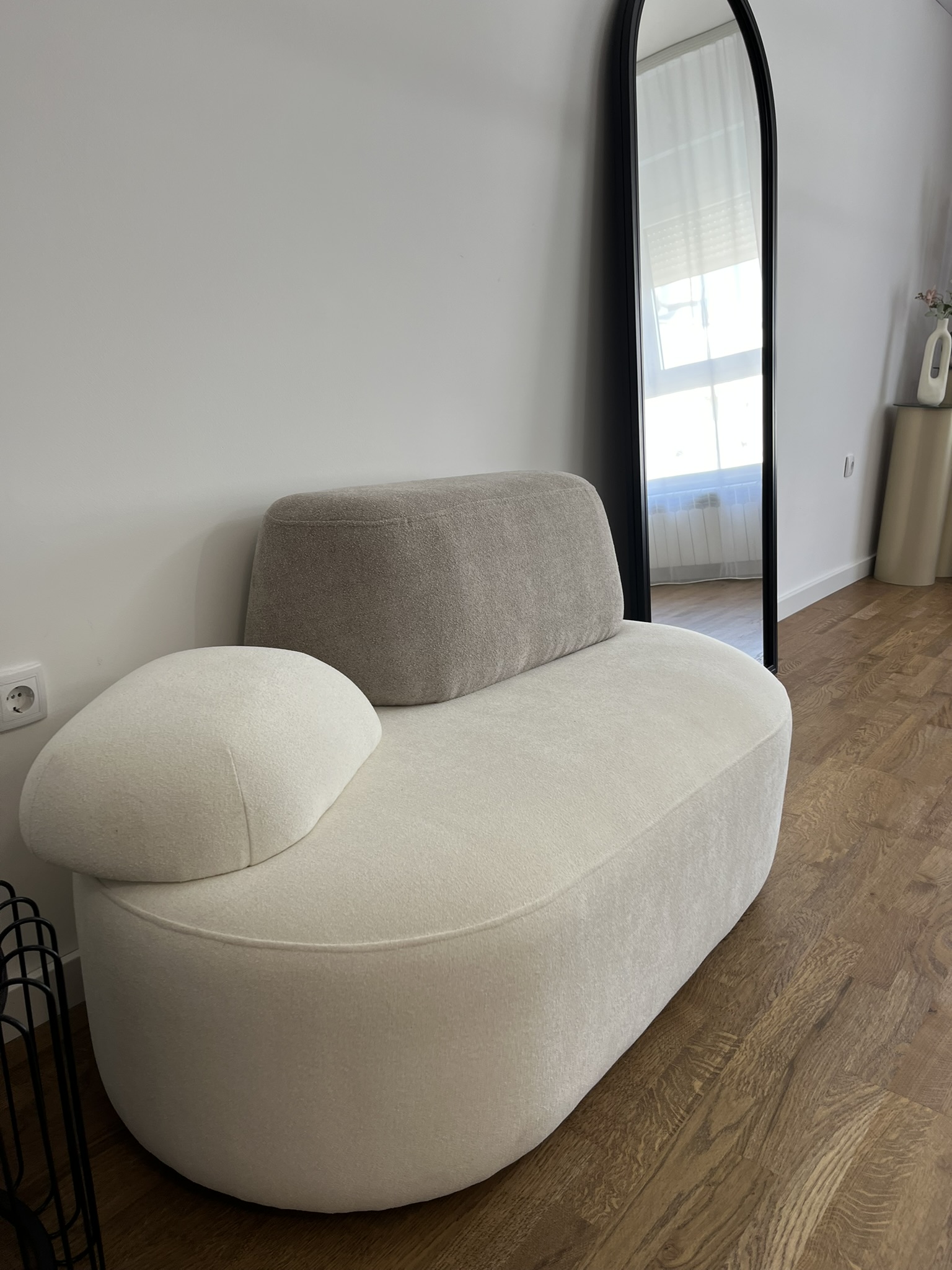 Sofa Orvieto - Gvozdena ruka Sofa Orvieto - Gvozdena ruka